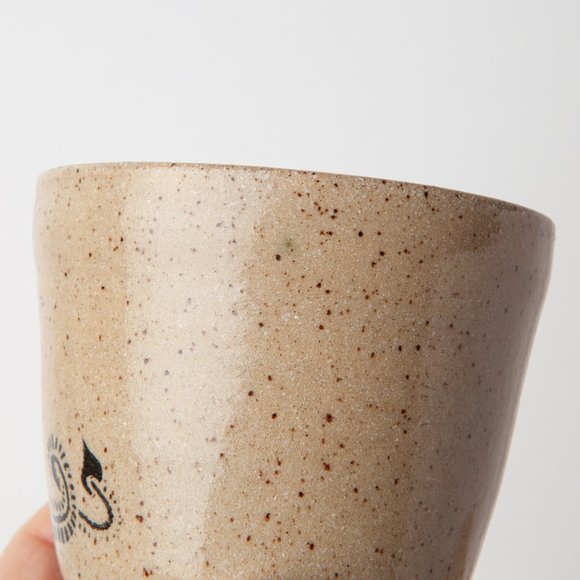 Small Handmade Studio Pottery Artisan Ceramic Dragon Planter Speckled Signed - Picture 13 of 16